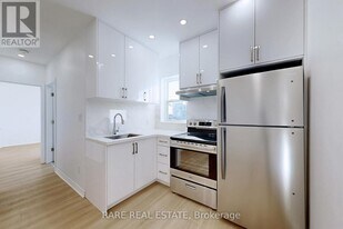 167 Dynevor Rd in Toronto, ON - Building Photo