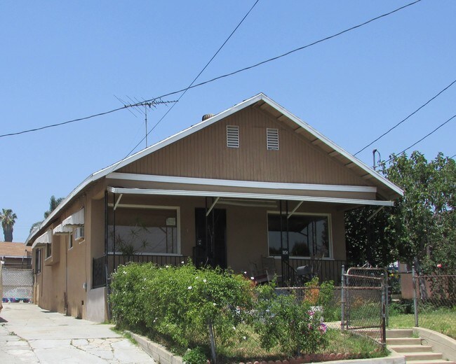 1151 Marietta St in Los Angeles, CA - Building Photo - Building Photo