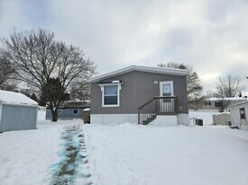 75 Bel-Aire Dr in Madison, WI - Building Photo