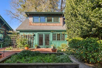 1325 Cowper St in Palo Alto, CA - Building Photo - Building Photo