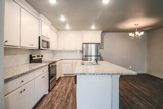 5730 120th St in Lubbock, TX - Foto de edificio - Building Photo