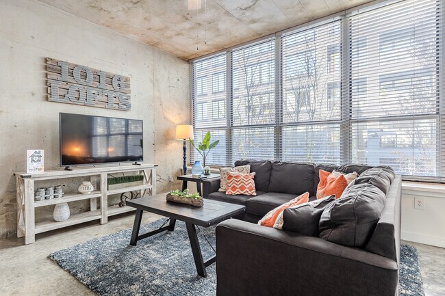 1016 Lofts in Atlanta, GA - Building Photo - Interior Photo
