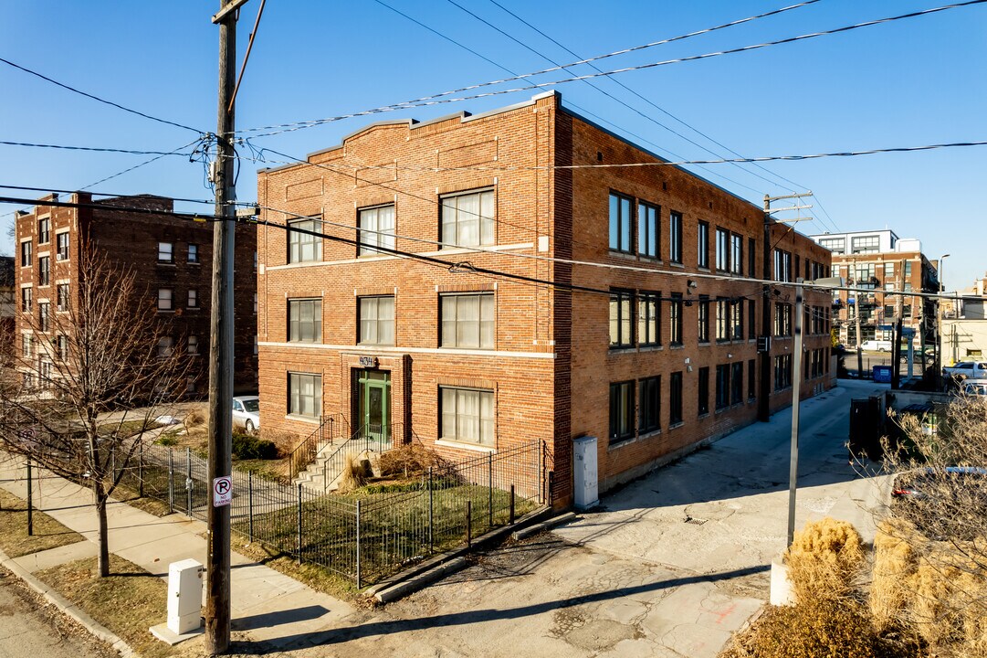 434 W Alexandrine St in Detroit, MI - Building Photo