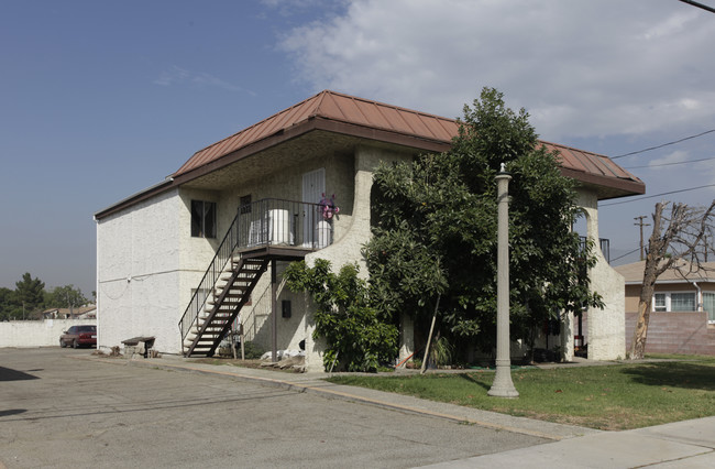 8036 Juniper Ave in Fontana, CA - Building Photo - Building Photo