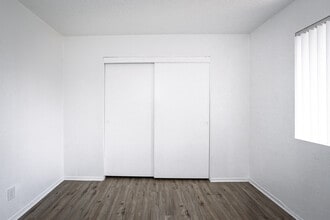 1776 Temple Ave in Long Beach, CA - Building Photo - Interior Photo