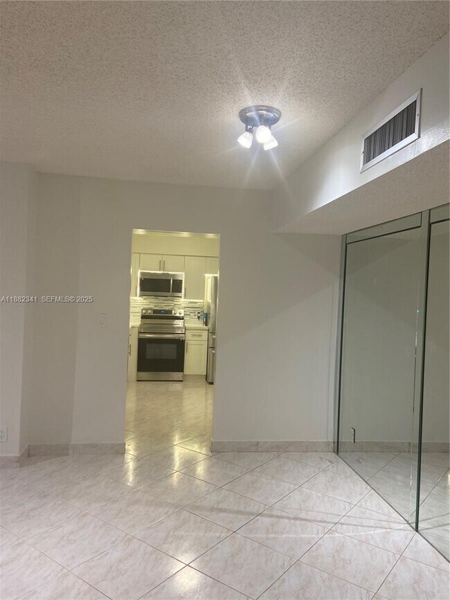 1301 NE 7th St in Hallandale Beach, FL - Building Photo - Building Photo
