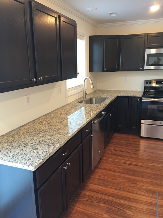 11 Firehouse Rd in Clifton Park, NY - Building Photo - Building Photo