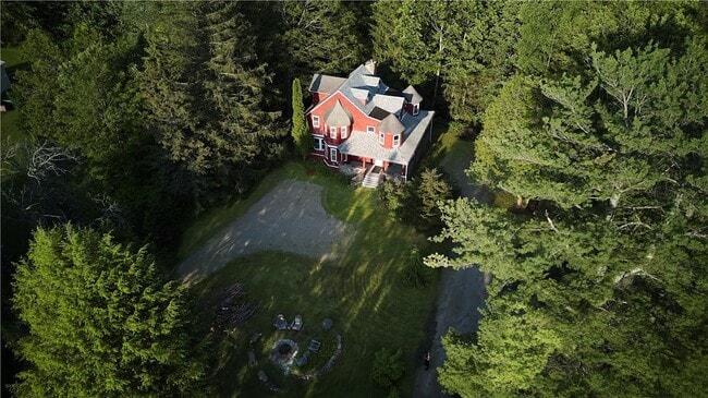 property at 38 Lake St