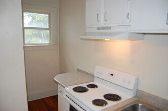 1742 S 14th St in Lincoln, NE - Building Photo - Building Photo