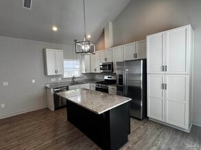 102 S G St in Pensacola, FL - Building Photo - Building Photo