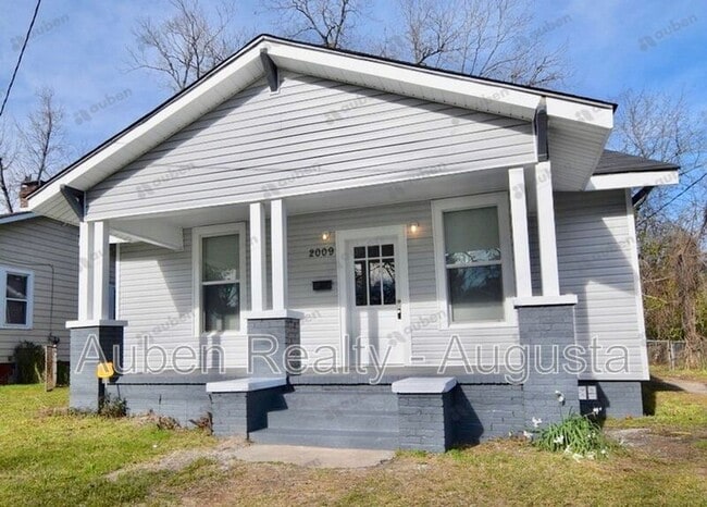 property at 2009 Starnes St