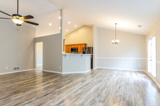 389 Franklin St in Braselton, GA - Building Photo - Building Photo