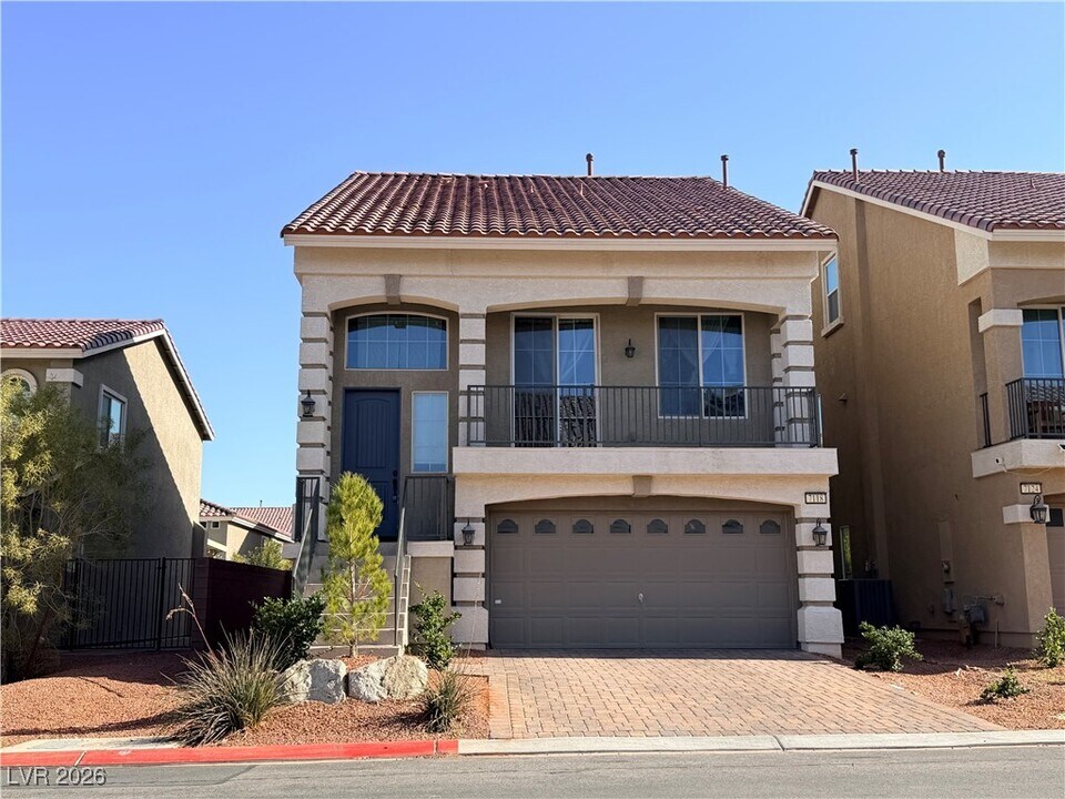 7118 W Steele Canyon St in Las Vegas, NV - Building Photo