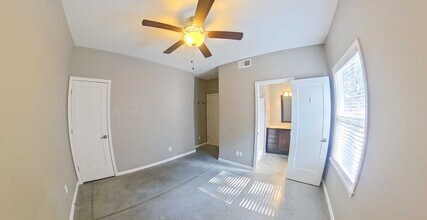 910 Osage St in Manhattan, KS - Building Photo - Building Photo