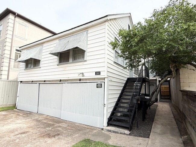 property at 1822 Morse St
