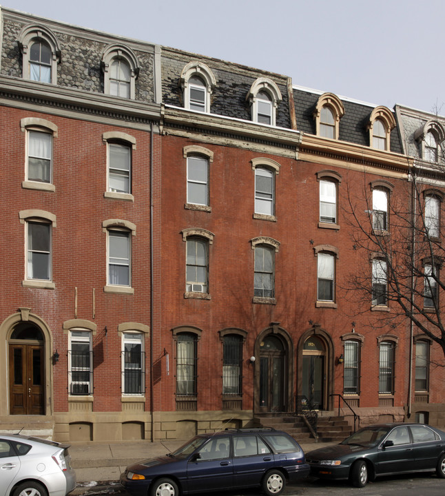 1931 Spring Garden St in Philadelphia, PA - Foto de edificio