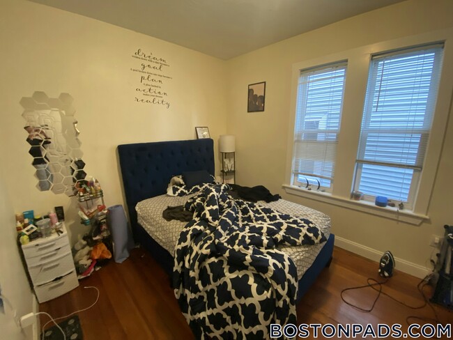 1085 Dorchester Ave, Unit 2