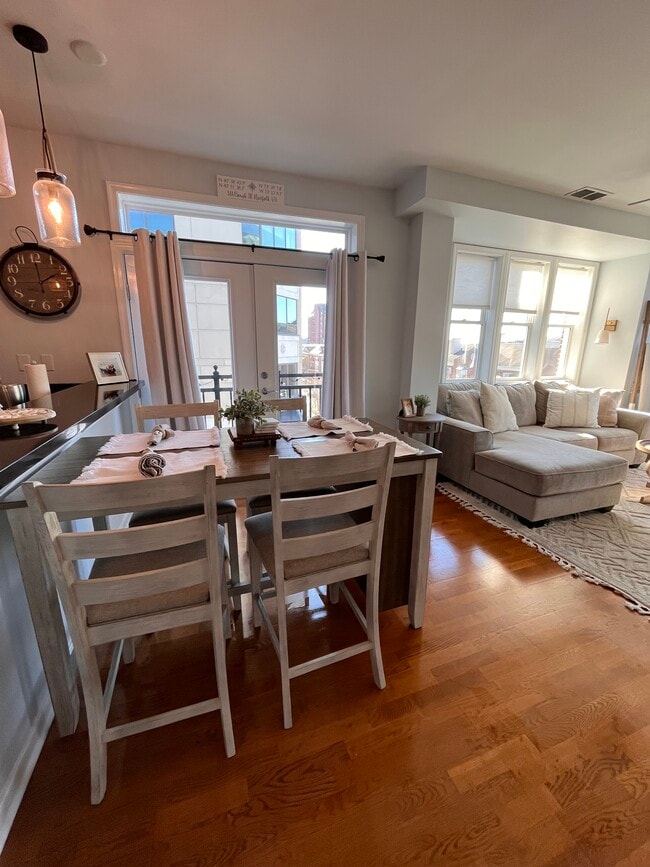 388 Boush St in Norfolk, VA - Building Photo - Building Photo