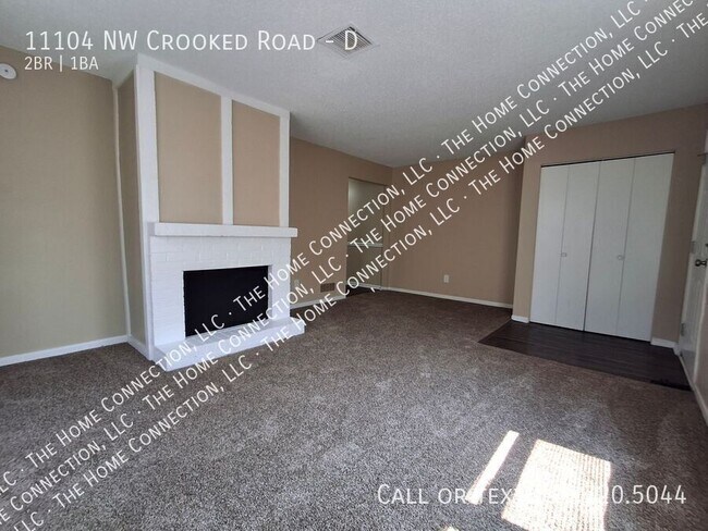11104 NW Crooked Rd in Parkville, MO - Building Photo - Building Photo