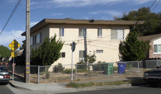 2101 Mason St in San Pablo, CA - Building Photo - Building Photo