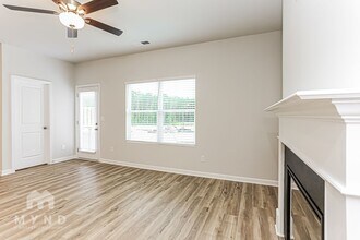405 Camrose Ave in Union City, GA - Building Photo - Building Photo