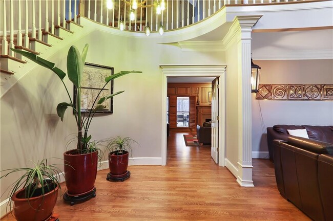2665 Hawthorne Cove NE in Atlanta, GA - Building Photo - Building Photo