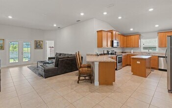 636 Tanaro Ln in Haines City, FL - Building Photo - Building Photo