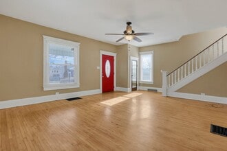 55 N 24th St in Newark, OH - Foto de edificio - Building Photo
