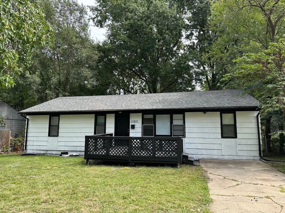 11211 Herrick Ave in Kansas City, MO - Building Photo