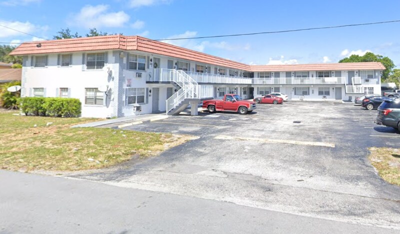 771 SW 8th St in Pompano Beach, FL - Building Photo