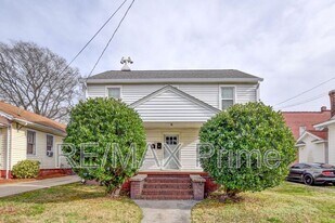 1135 Jackson Ave in Chesapeake, VA - Building Photo