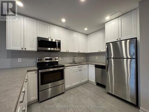 39 Leaside Dr in St Catharines, ON - Building Photo - Building Photo