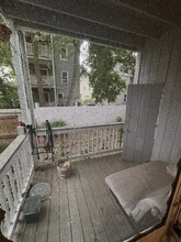 64 Pleasant St, Unit 3 in Cambridge, MA - Building Photo - Building Photo