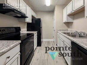 500 N Crow Rd in Pensacola, FL - Building Photo - Building Photo