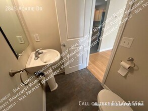 2845 Acarie Dr in Columbus, OH - Building Photo - Building Photo