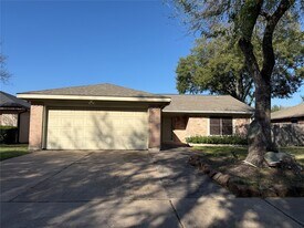 12102 Hastings Green Dr in Houston, TX - Building Photo