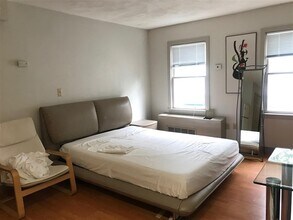 364 Harvard St in Cambridge, MA - Foto de edificio - Building Photo