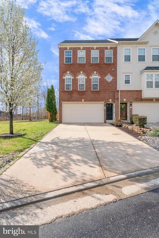 property at 34 Hunting Creek Ln