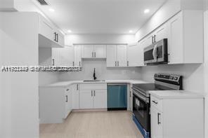 3223 SW 90th Ave in Miami, FL - Foto de edificio - Building Photo