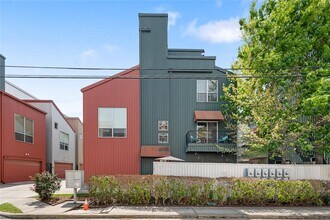 2924 Commerce St in Houston, TX - Building Photo - Building Photo