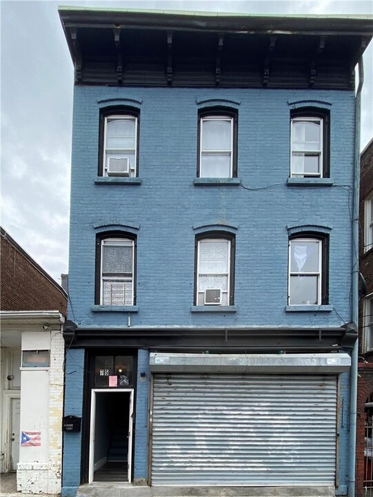 75 Mill St in Newburgh, NY - Building Photo