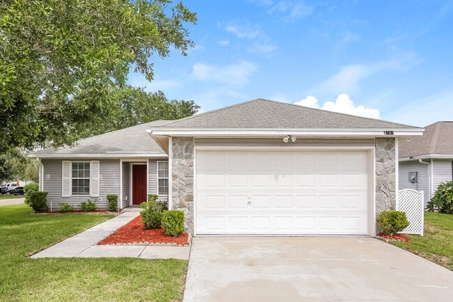2141 Ardencroft Dr