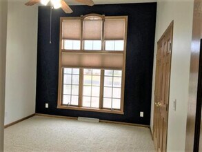 N9429 Rosebud Ln in Appleton, WI - Foto de edificio - Building Photo
