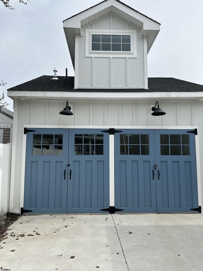 property at 15 N New Haven Ave