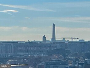 1625 Eckington Pl NE, Unit 610 in Washington, DC - Foto de edificio - Building Photo