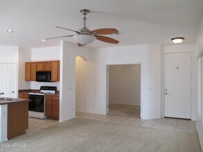 2633 E Riviera Dr in Chandler, AZ - Foto de edificio - Building Photo