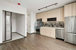 1360 W Randolph St in Chicago, IL - Building Photo
