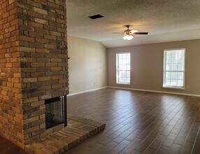 2432 Shady Bend Dr in Pearland, TX - Building Photo - Building Photo