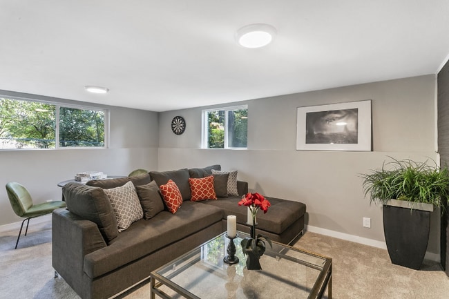 3945 S Elmgrove St in Seattle, WA - Foto de edificio - Building Photo