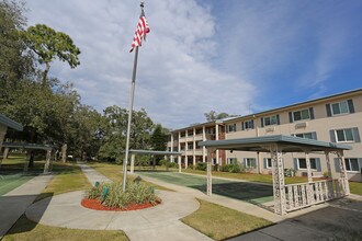 Florida Gulf Coast Apartments in Tampa, FL - Building Photo - Building Photo